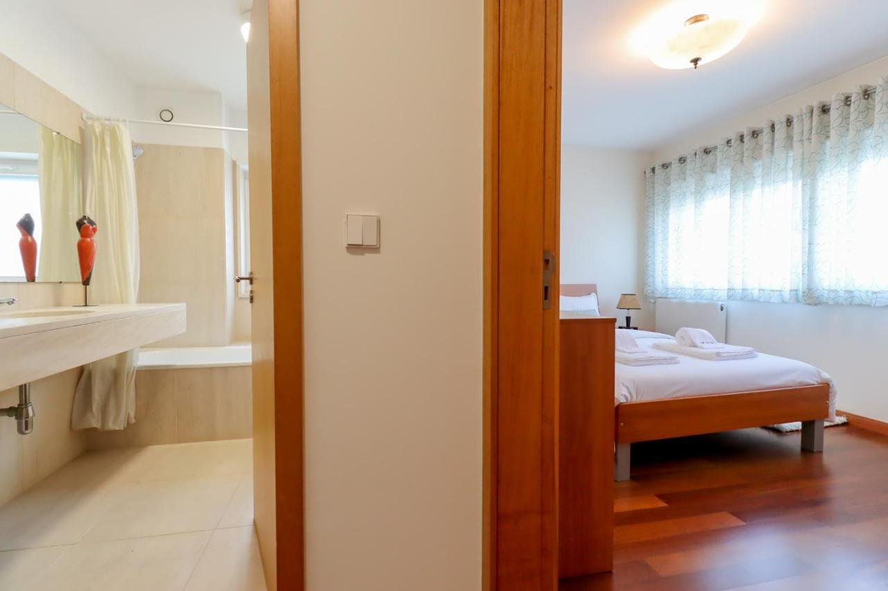Sweet Living Viana - City Centre Apartment With Garage Viana do Castelo Exterior photo